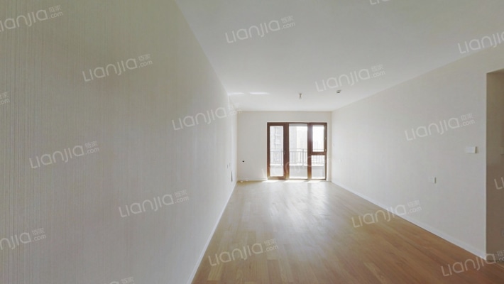 万科翡翠滨江一期二手房实景图