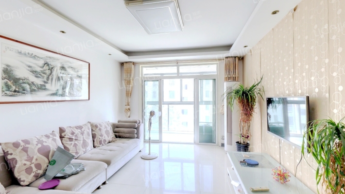 河畔雅居二手房实景图