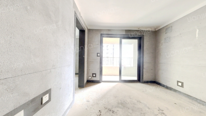 谦祥万华城华府二手房实景图