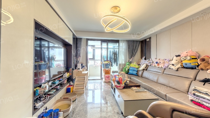 圣骊河滨苑二手房实景图