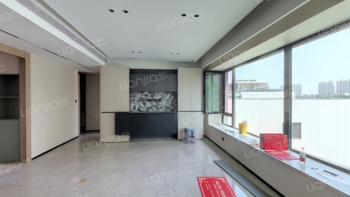 万科未来星光二手房实景图