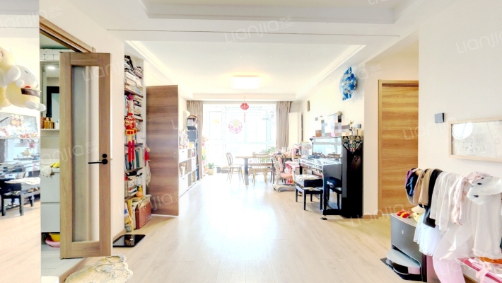 新兴年代二手房实景图