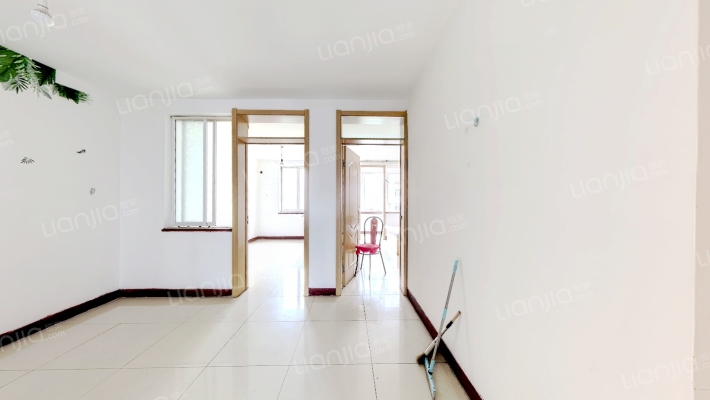 海滨花园小区彩辉街二手房实景图