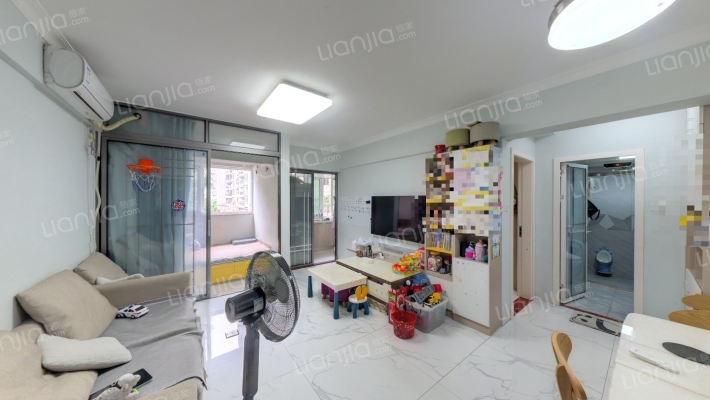 铭爵山庄二手房实景图