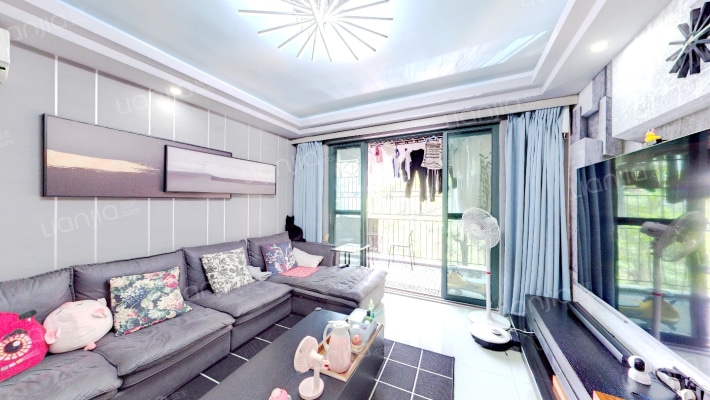 水晶之城三期二手房实景图