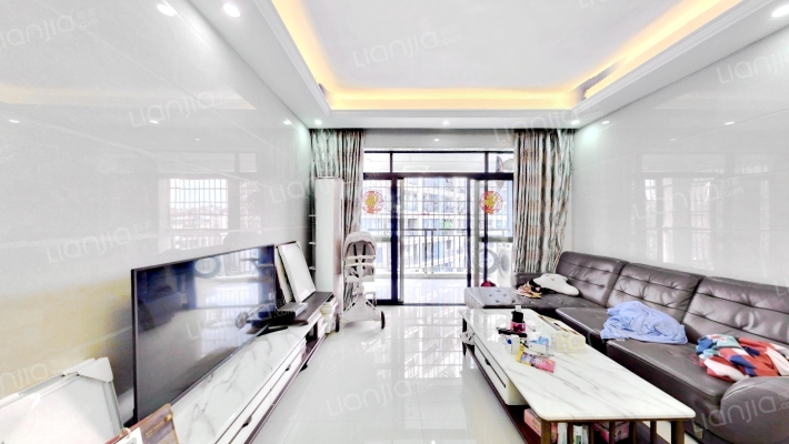 江畔豪庭二手房实景图