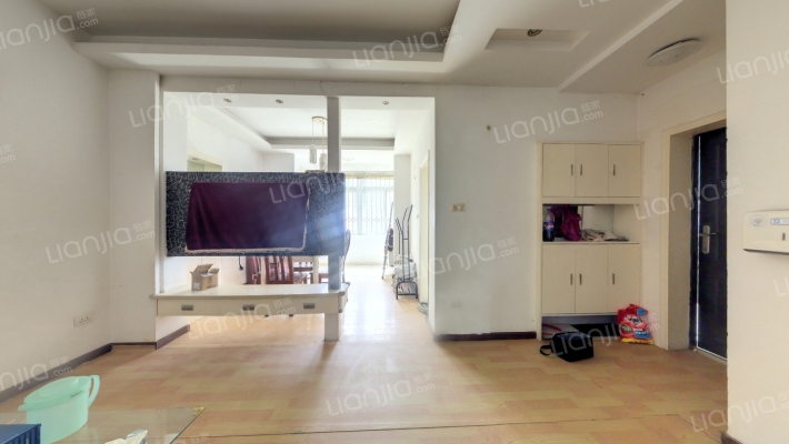 旅游小区二手房实景图