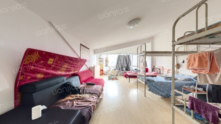 红旗公寓二手房实景图