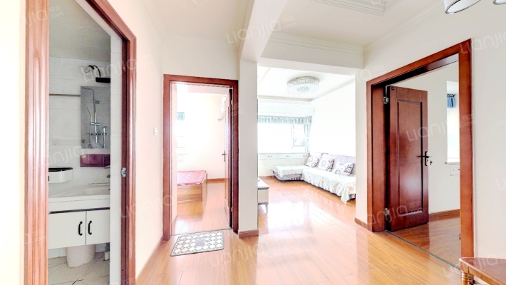 满座二手房实景图