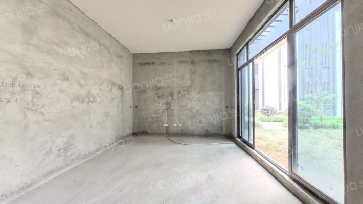 协信天奉合府二手房实景图