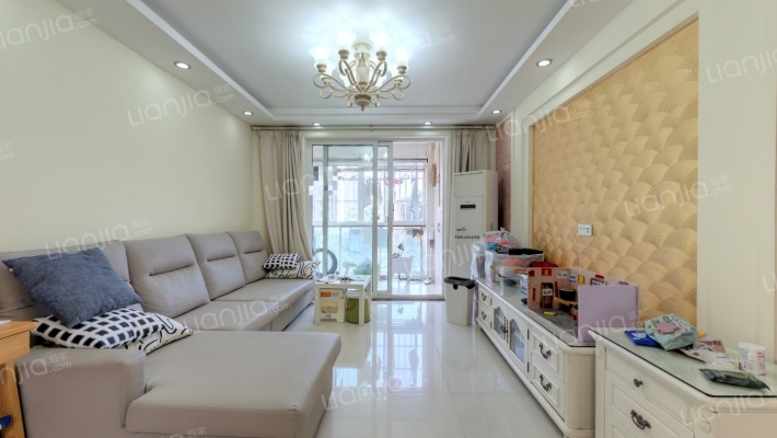 汇丰荷苑二手房实景图