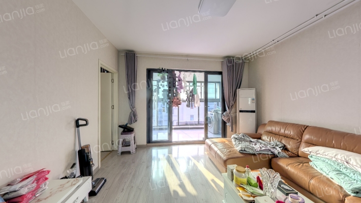 万科未来之光有墅二手房实景图