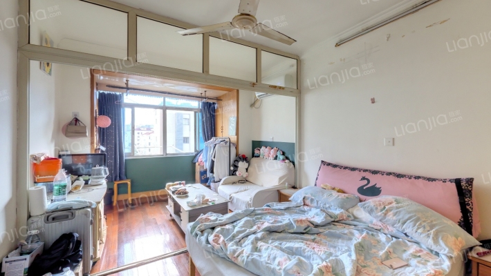 漕泾一村二手房实景图