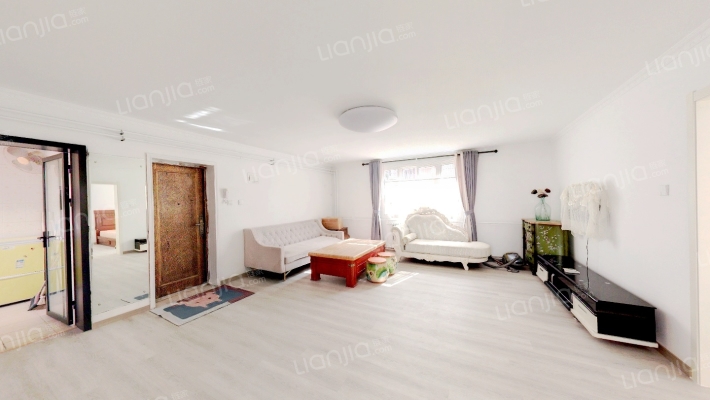 威海路步行街一期二手房实景图