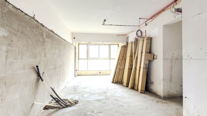 国际城B组团二手房实景图