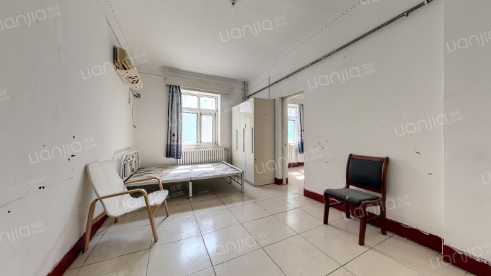 小纬四路二手房实景图