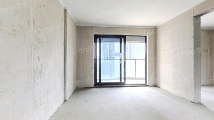 融创玖玺臺二手房实景图