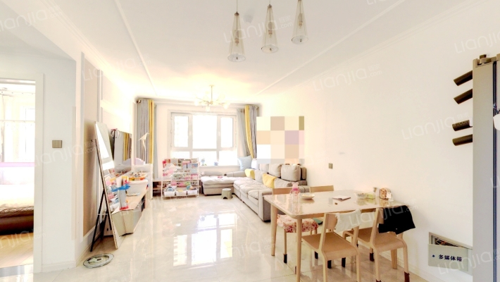 万龙台北明珠三期二手房实景图