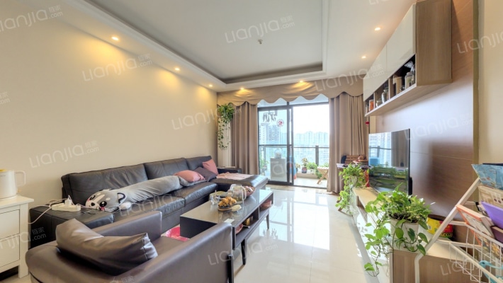 翡翠城五期二手房实景图