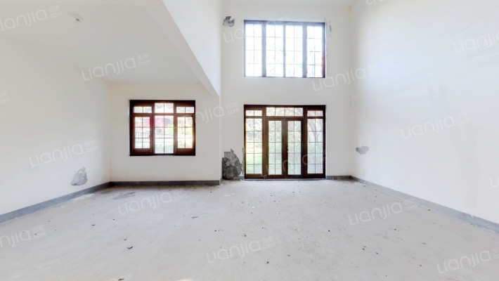 保利山庄别墅二手房实景图