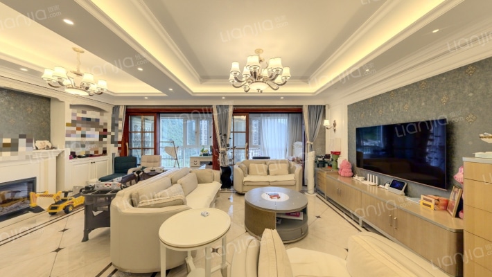 保利凤凰湾A区二手房实景图