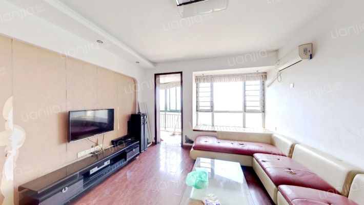 青云明珠二手房实景图