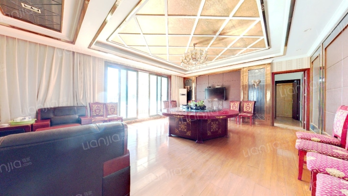 绿地国际金融城二期二手房实景图