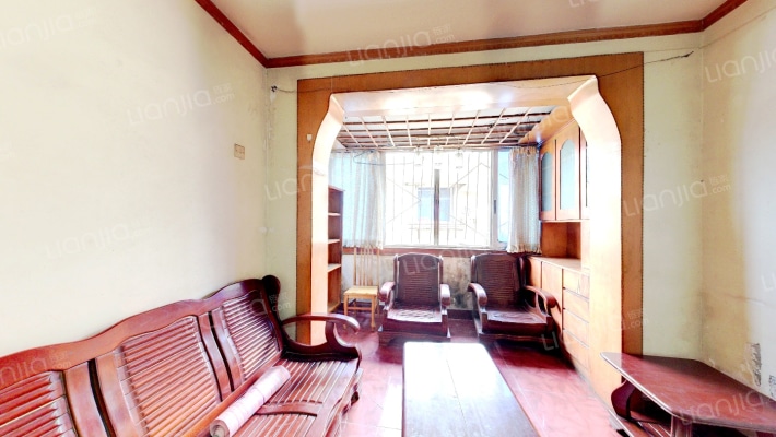 育苗路14号二手房实景图