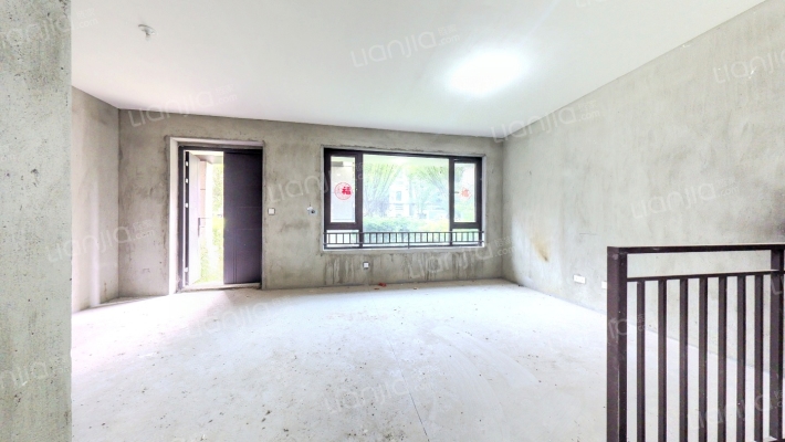 爱情东麓九里二手房实景图