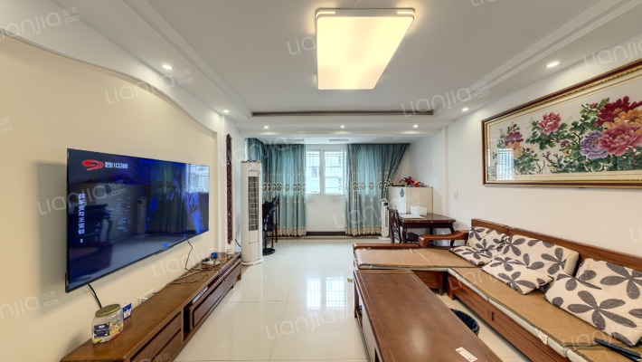 鸿景湾小区二手房实景图