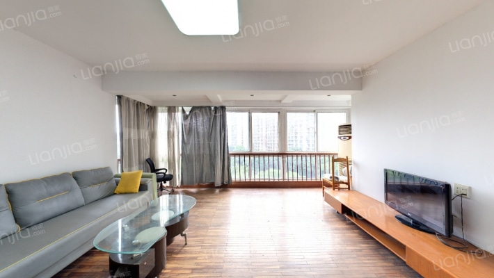 浪琴翠园二手房实景图