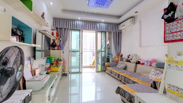 鼎盛中环银苑二手房实景图