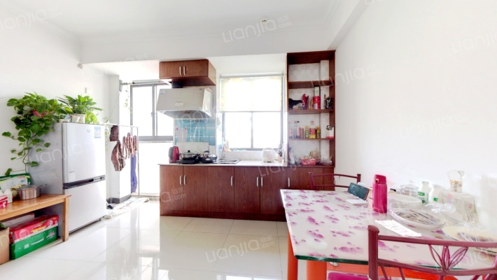 世贸中心二手房实景图