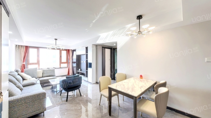 米兰颂二手房实景图