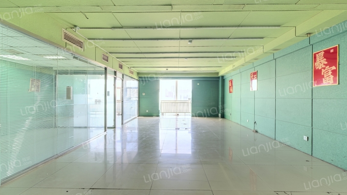 领地OFFICE二手房实景图