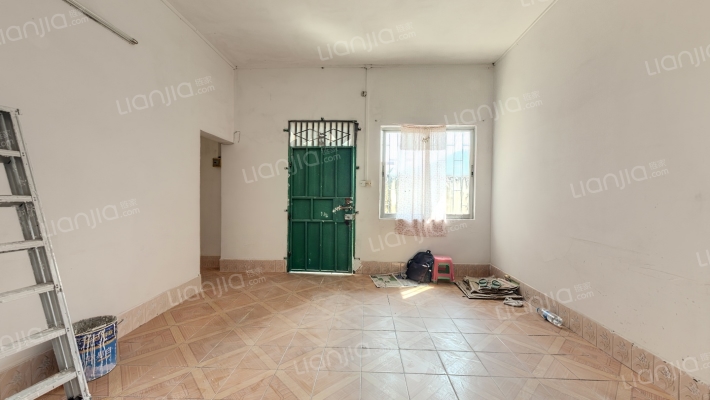 凤山路二手房实景图