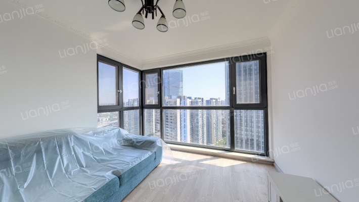 朝阳朗香广场二手房实景图