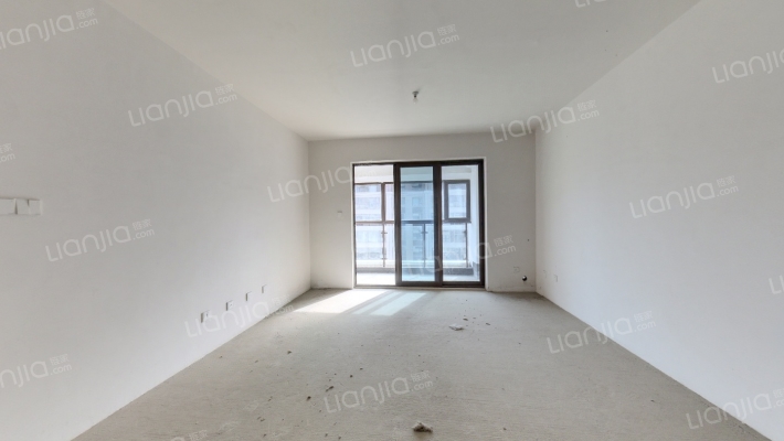 隆鑫公园首府二手房实景图