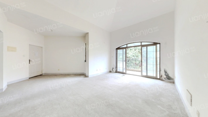 鹭湖宫二区二手房实景图