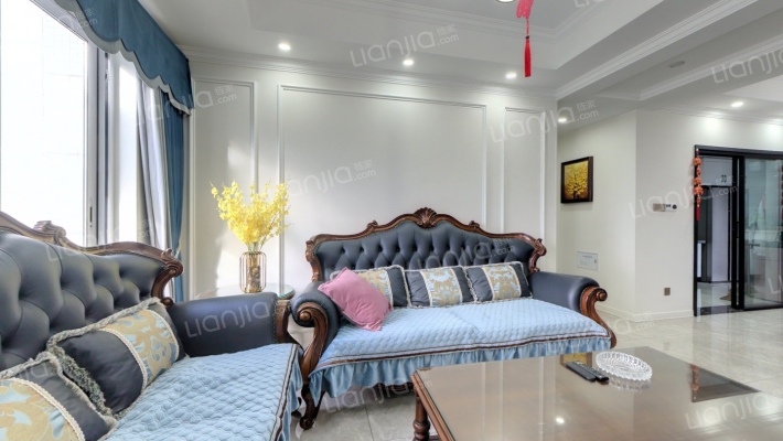 翡翠积家二手房实景图