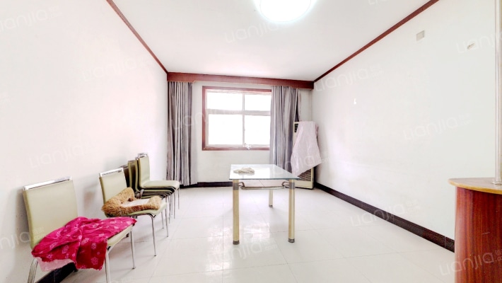 湖新园小区二手房实景图