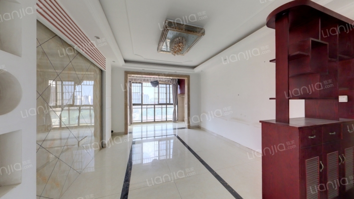 绿腾新贵公馆二手房实景图