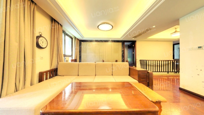 保利叶之林(二期)二手房实景图