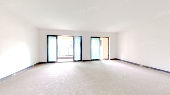 龙湖开元晶蓝I期二手房实景图