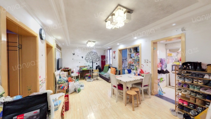 港中新村四区二手房实景图