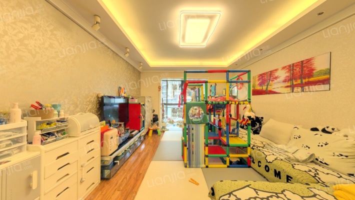 清水河畔二手房实景图