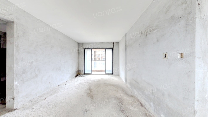 盈凯名邸二手房实景图