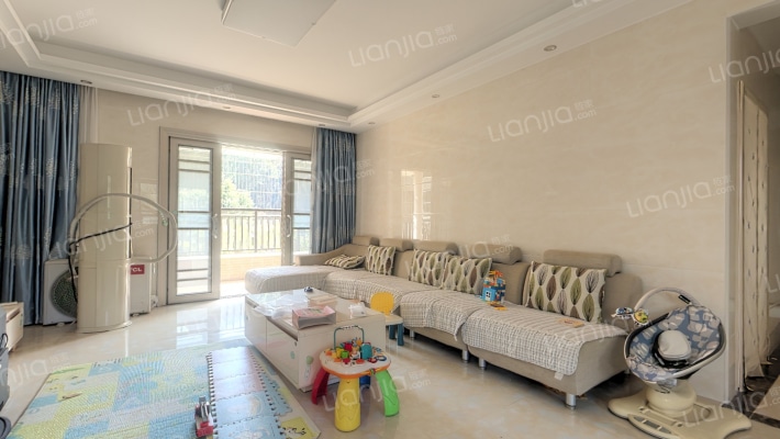 山语豪庭二手房实景图