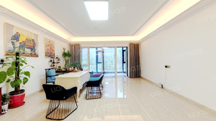 碧桂园翡翠湾二手房实景图