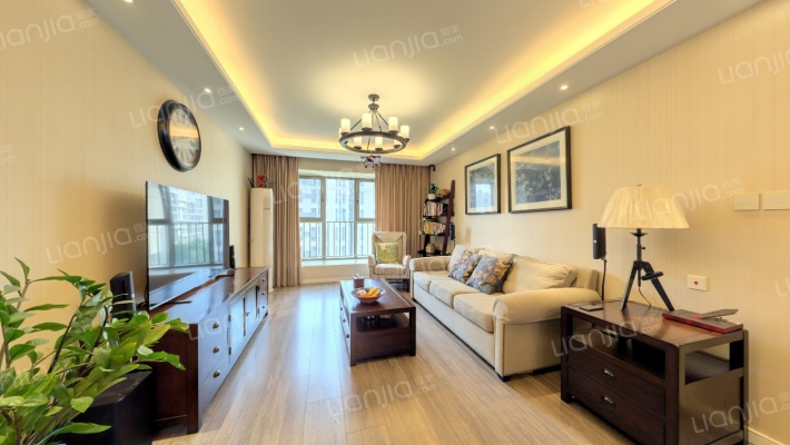 长阳半岛怡和南路8号院二手房实景图